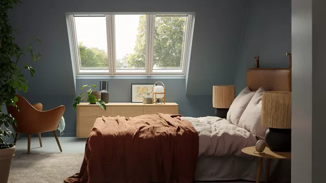 Мансардное окно в спальне